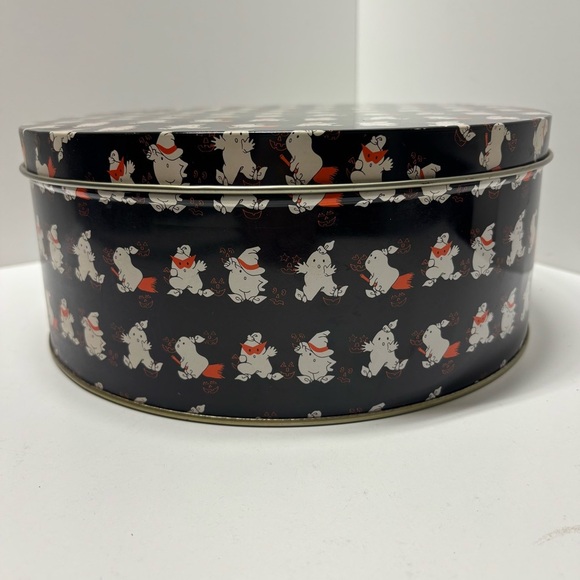 Wonderful vintage 80s Halloween ghost tin with original Eaton’s tag - Picture 3 of 11